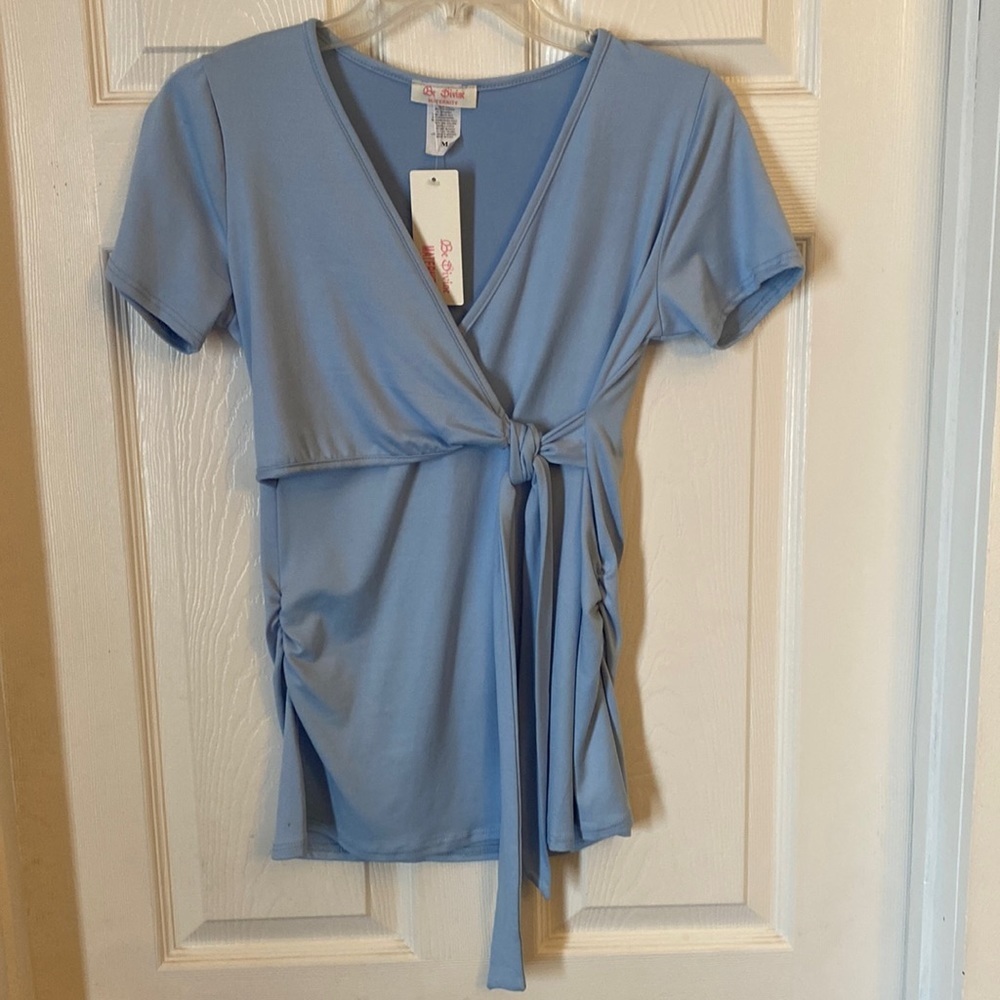 Be Divine maternity wrap short sleeve top| NWT